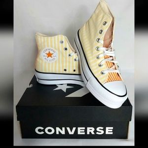WOMEN'S SZ 6.5 CONVERSE CTAS